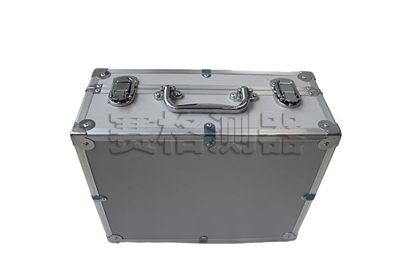 5c3025becba2b.jpg 踏板行程測試儀包裝箱0.jpg